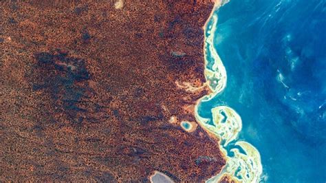 google bird's eye view satellite.